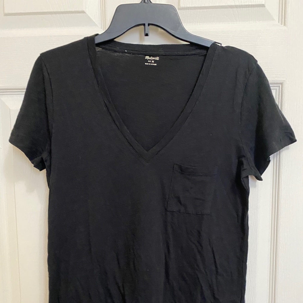 Madewell black v neck t shirt